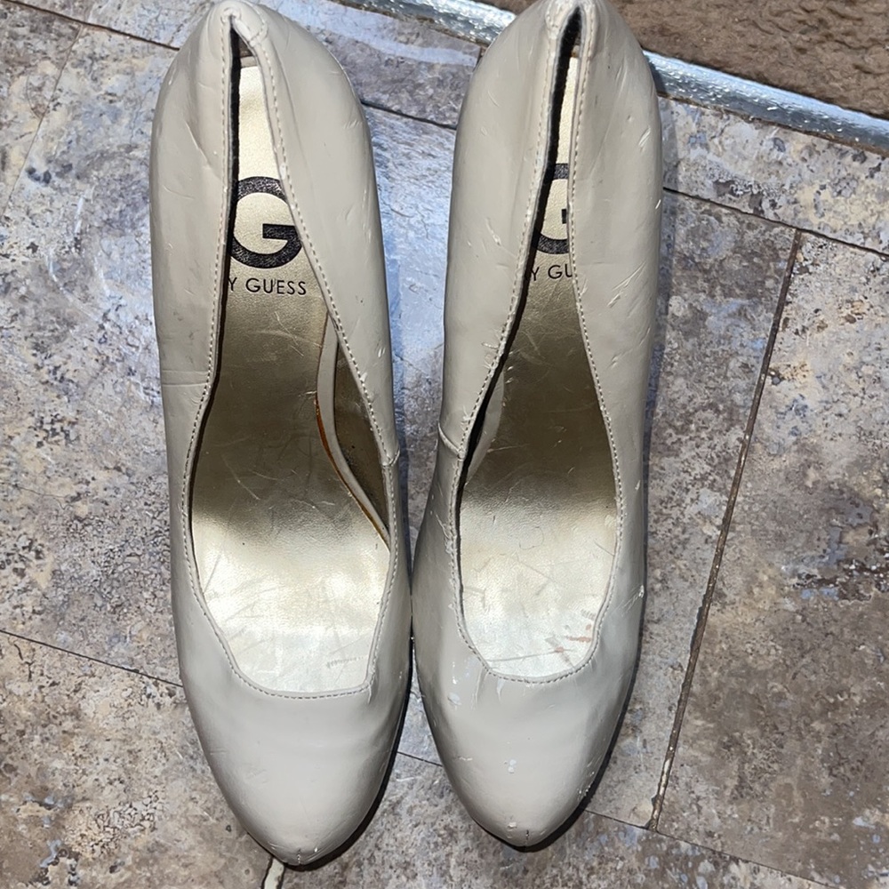 Nude Guess Heels 👠